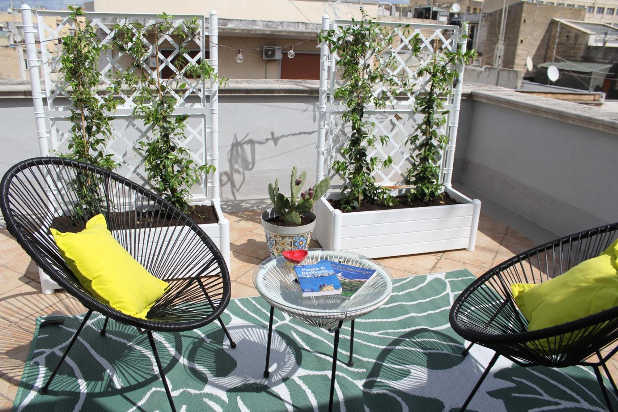 Rooftop Zahra Apartment Bari Exterior photo